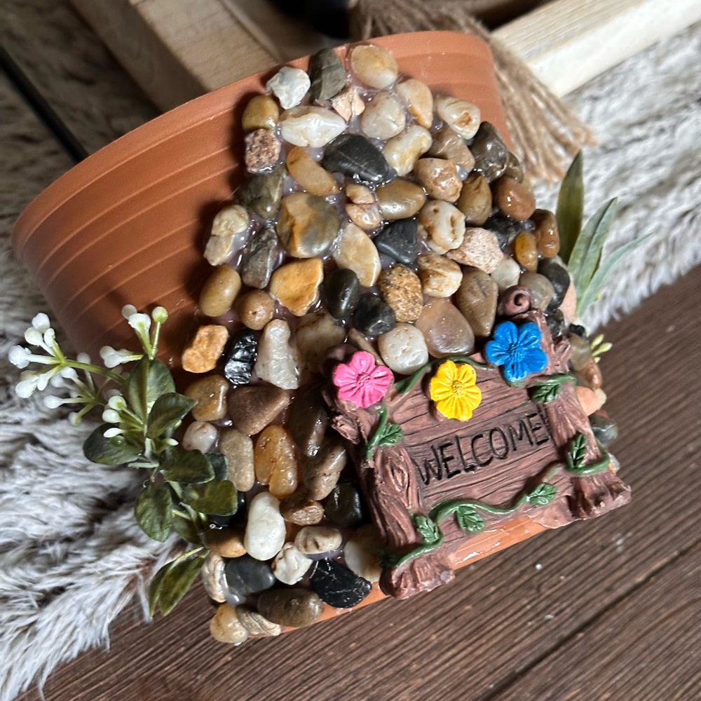 Hand crafted rustic farmhouse Stone fairy garden Flower Pot with Welcome Sign - Picture 9 of 14
